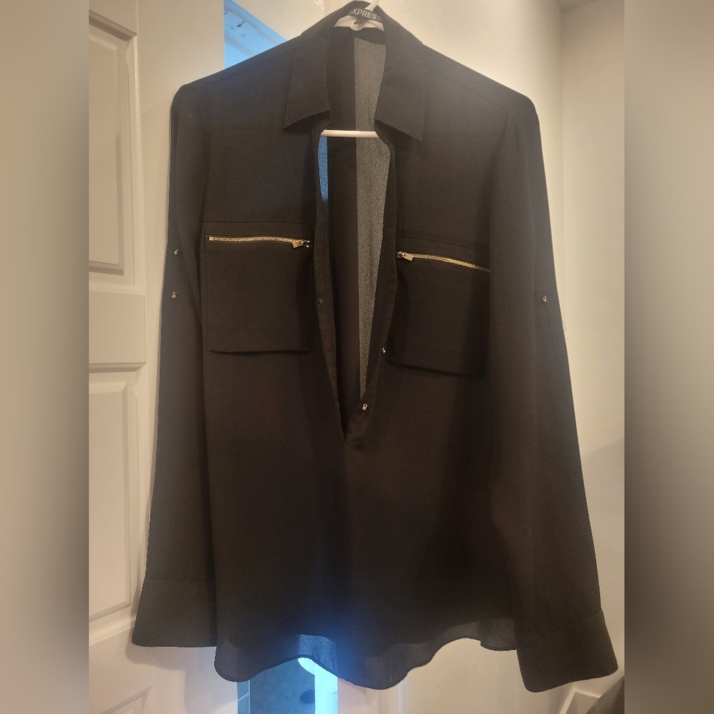 Black express blouse